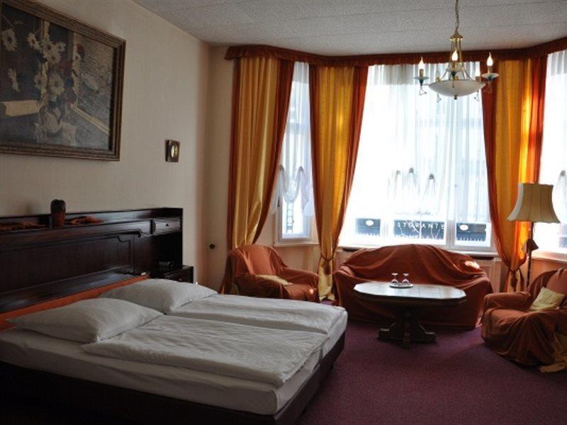 Hotel Pension Savoy Near Kurfuerstendamm Berlin Eksteriør billede