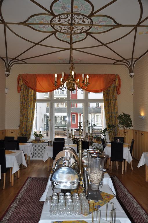 Hotel Pension Savoy Near Kurfuerstendamm Berlin Eksteriør billede