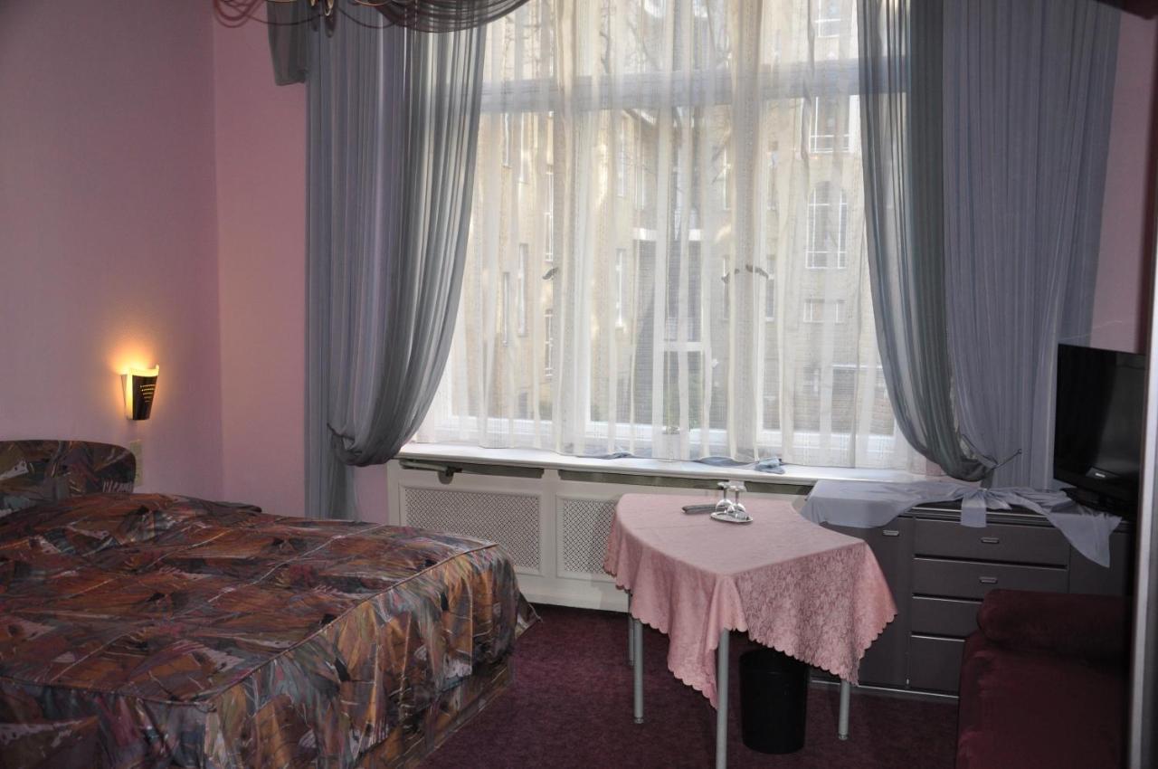 Hotel Pension Savoy Near Kurfuerstendamm Berlin Værelse billede